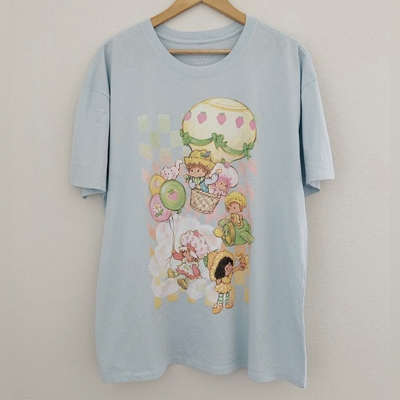 NEW Strawberry Shortcake Oversized Graphic Tee - Picture 2 of 7